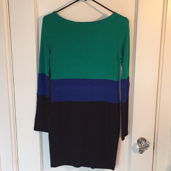 Long Sleeve Color-Block Dress - Picture 2 of 5